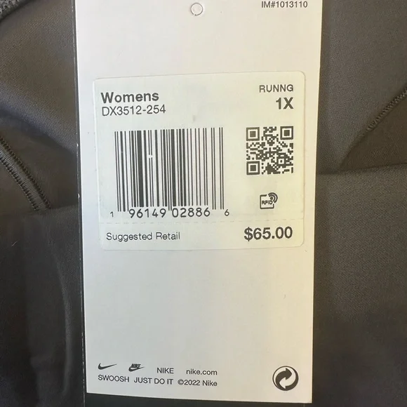 Nike Go Firm Support 8” High Rise InfinaLock Running Bike Pockets Shorts NEW - Picture 3 of 4